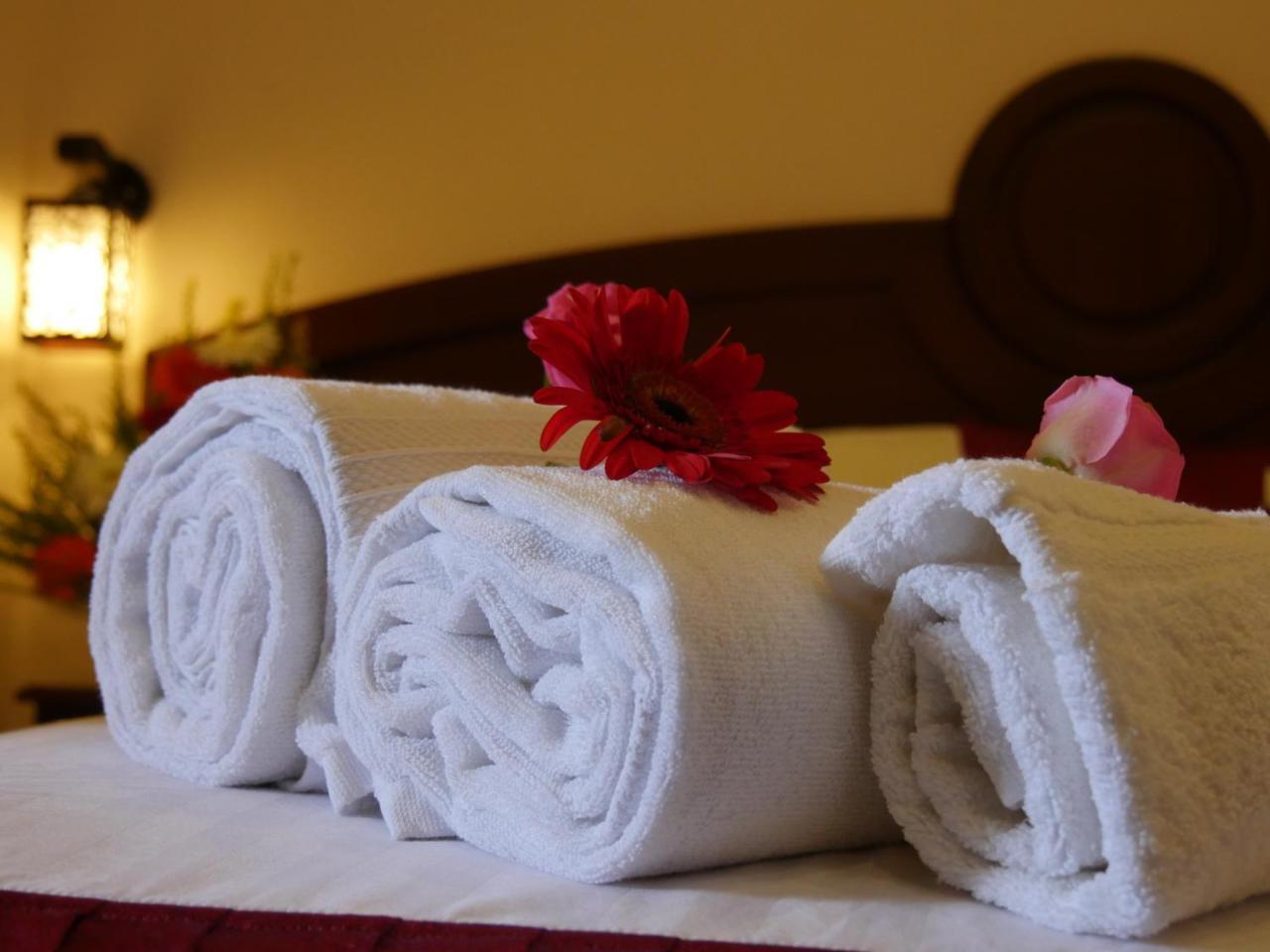Karthika Residency Hotel Kilimanur Bagian luar foto